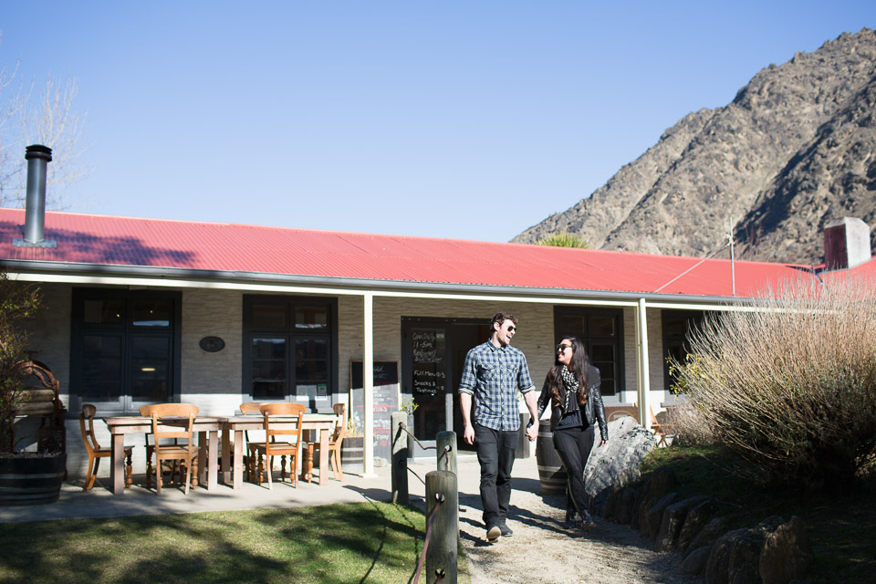 Romatic days out with loved ones and Wanaka Wine Tours in Central Otago New Zealand