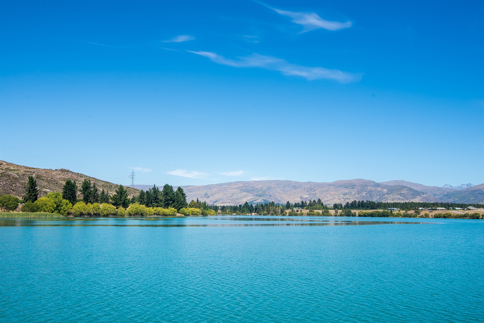 Lake Dunstan visited while touring Central Otago vineyards with Wanaka Wine Tours