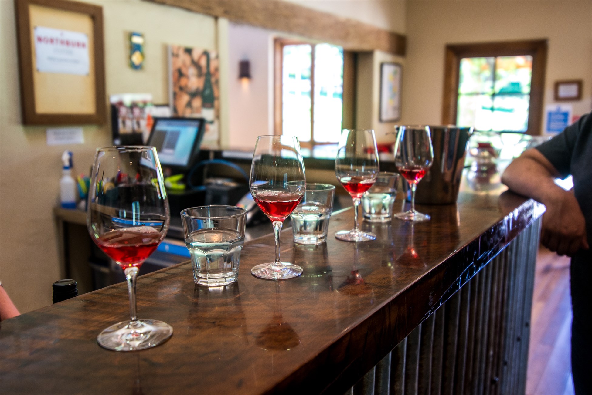 Taste the best Central Otago Pinot Noir's and Rose's with Wanaka Wine Tours